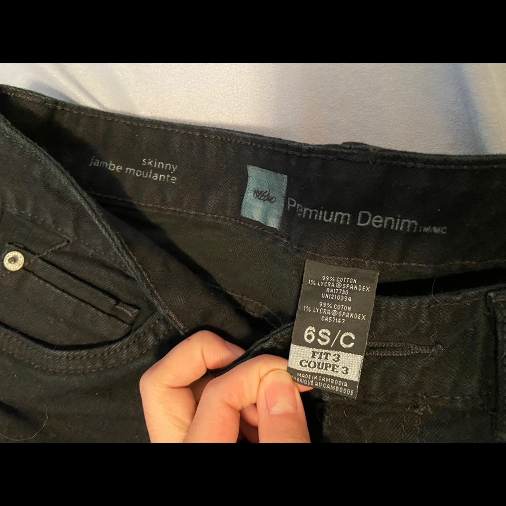 Black Skinny Jeans